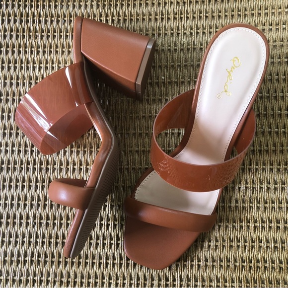 🤎🤎 Block Heel Strappy Sandal 🤎🤎 - Picture 2 of 11